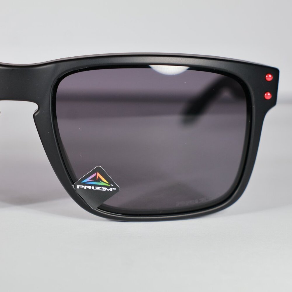 Oakley Holbrook Matte Black Prizm Grey Sunglasses+Red FiRE LEnses Polarized Reva - Picture 2 of 13